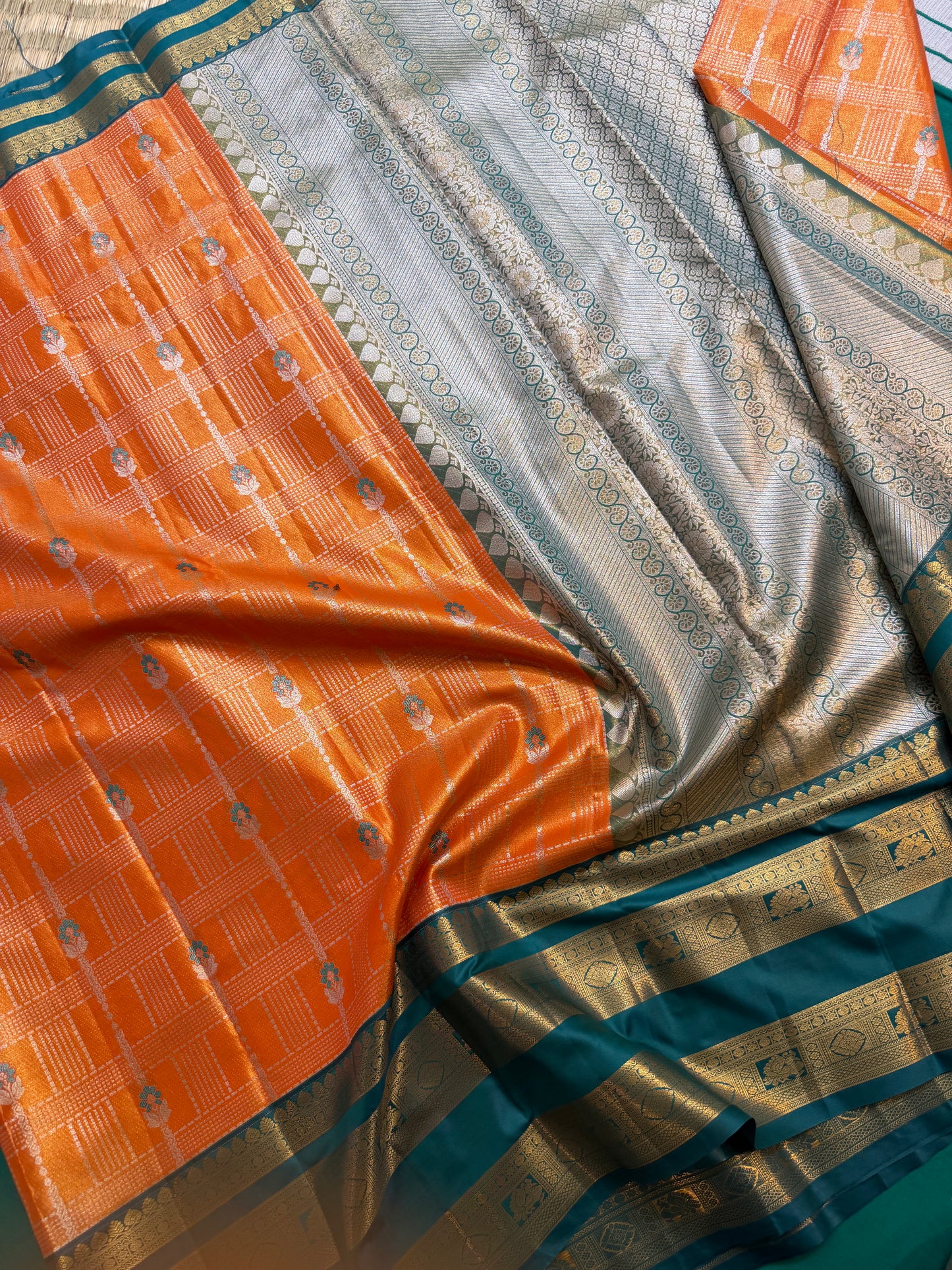 Semi Vintage Premium Quality Saree with Floral & Peacock Motifs | Elegant Gap Border Design