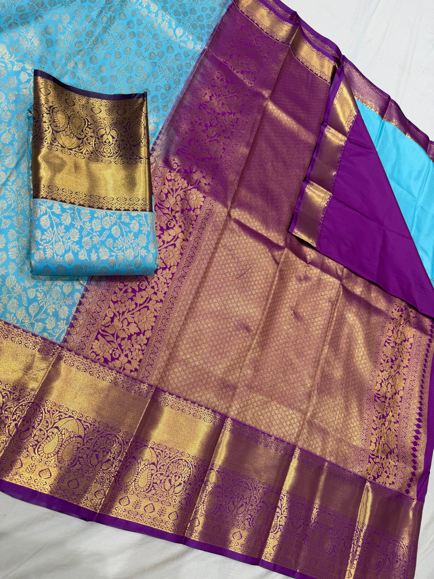 Semi kanchipattu kuttu sarees