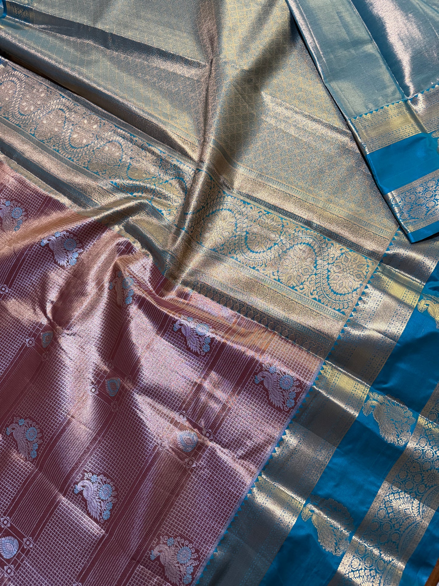 Semi Kanchipattu Tissue Saree – Vintage Checked Body with Elegant Gap Border Motifs