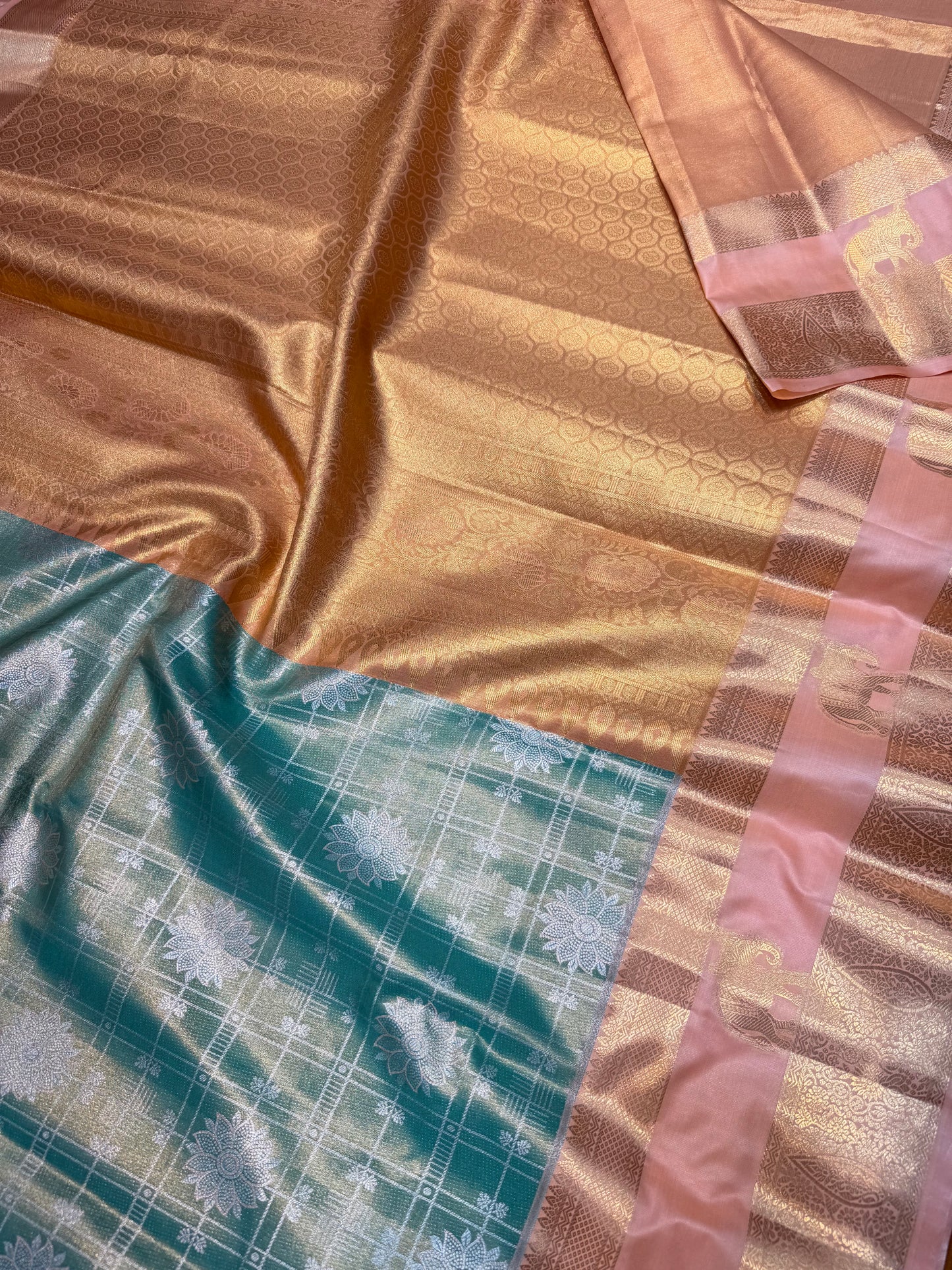 Semi Kanchipattu Tissue Saree – Vintage Checked Body with Elegant Gap Border Motifs
