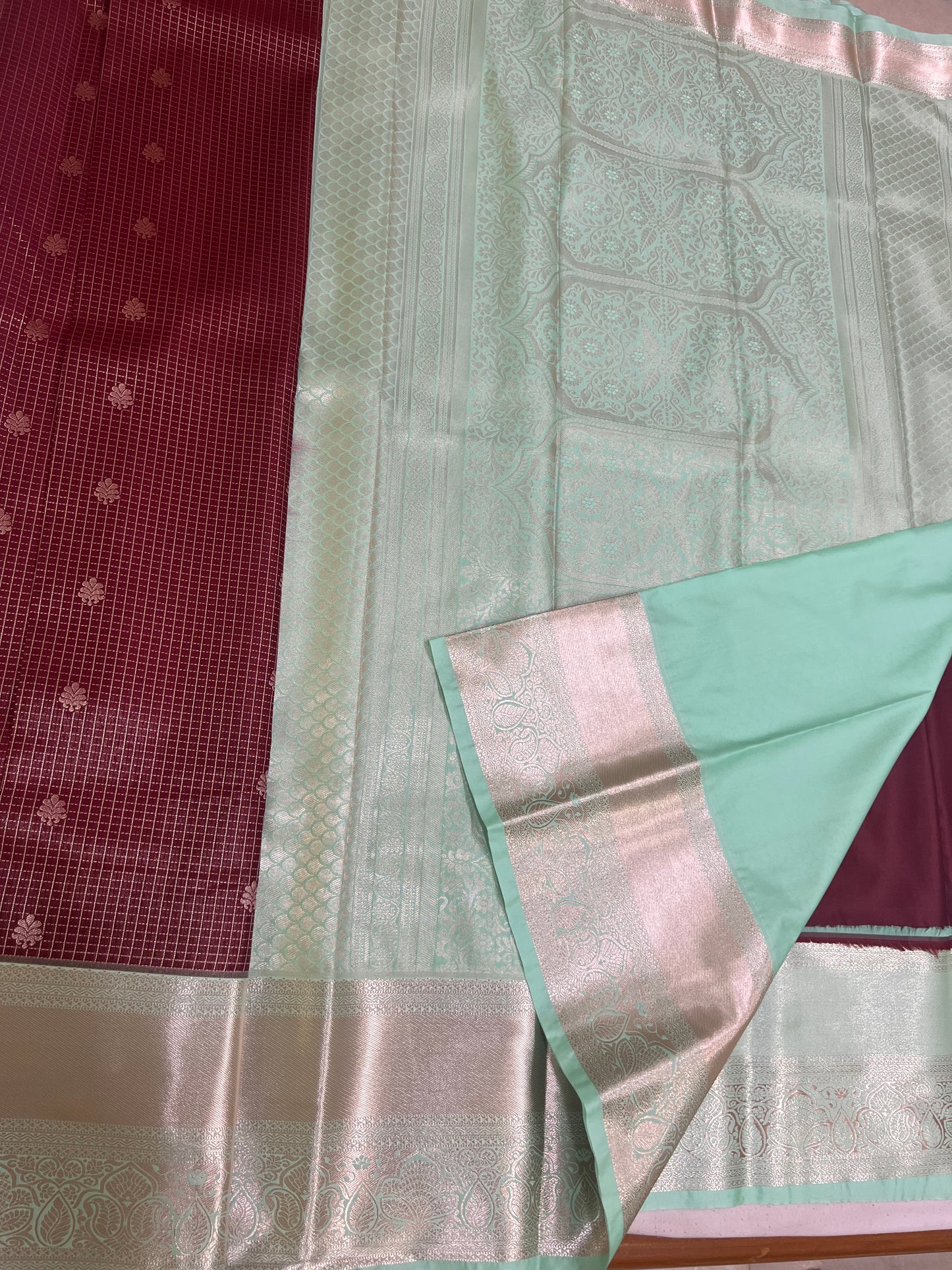 Elegant Brown Checks Saree with Sea Green Border – Premium Quality Fabric