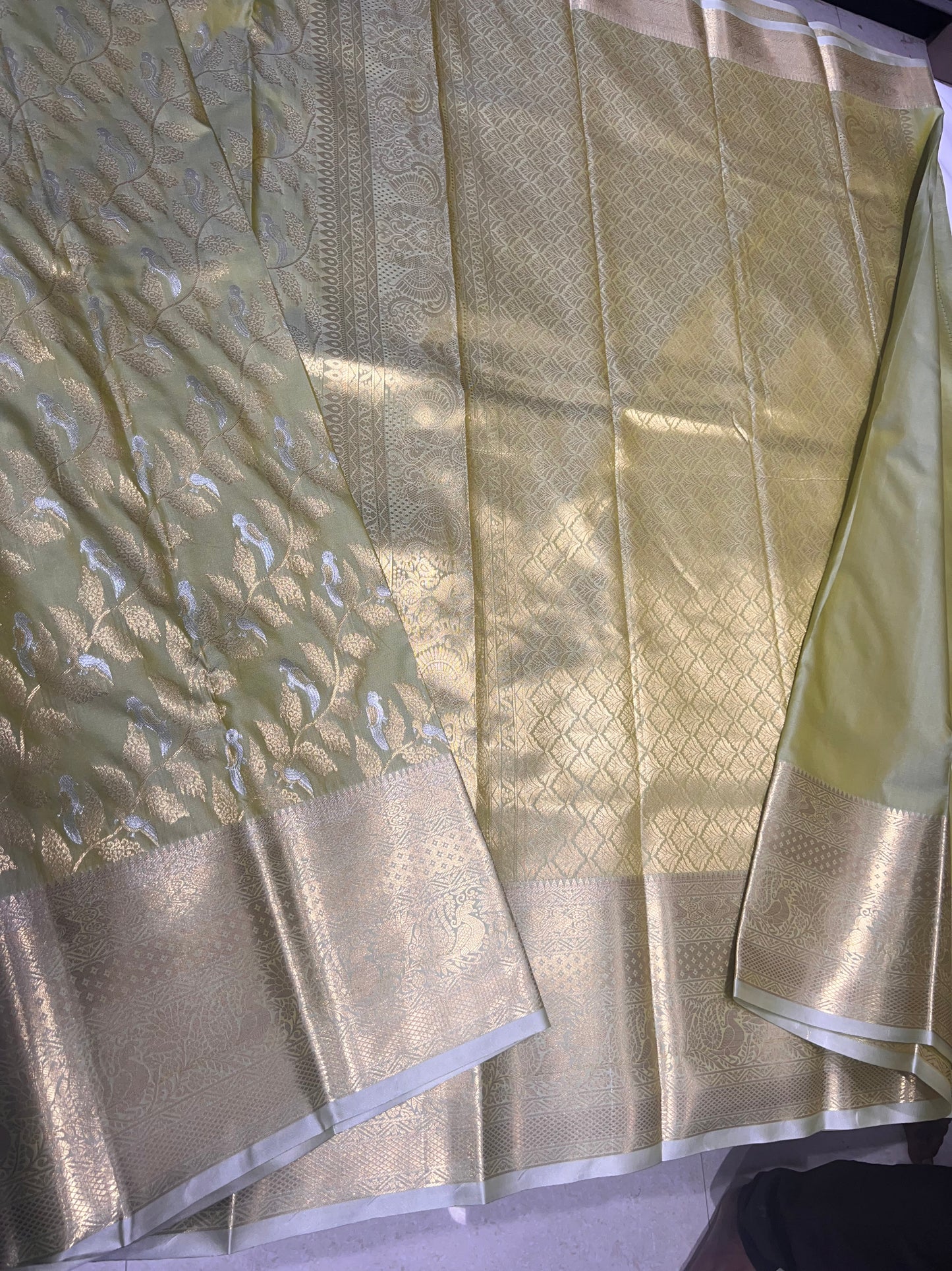 Cream Gold Zari Self Brocade Saree – Luxurious Traditional Elegance