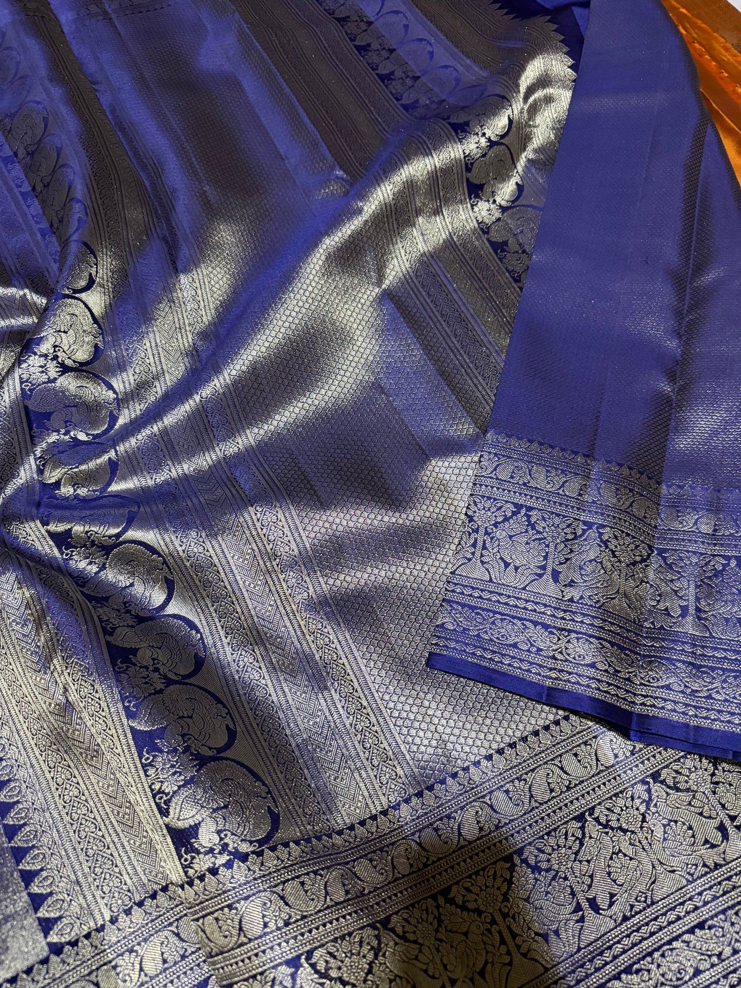 Pure Kanchipuram Vintage Handloom Silk Saree – Gold & Orangish Dual Tone Body with Royal Blue Kanchi Border