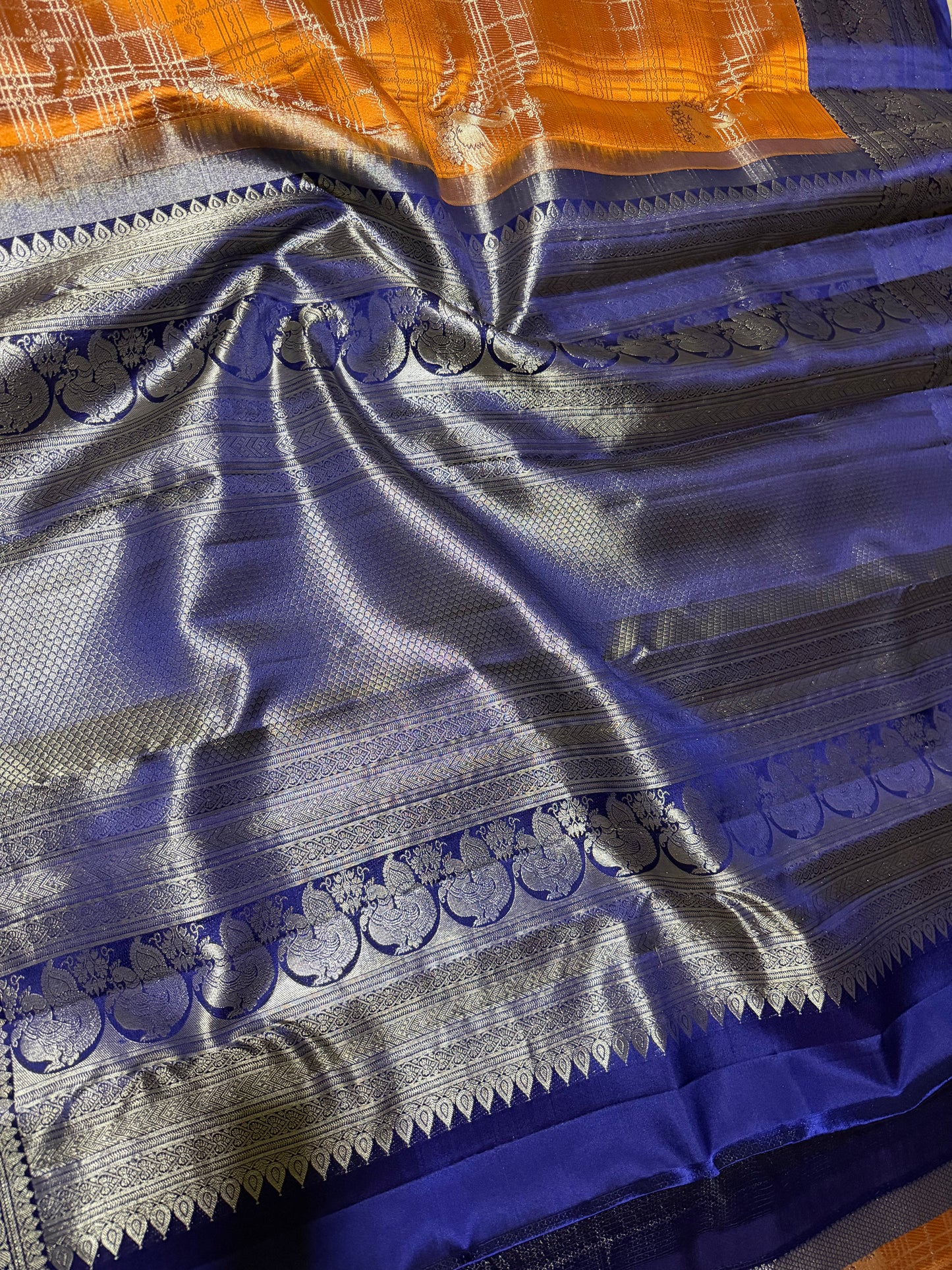 Pure Kanchipuram Vintage Handloom Silk Saree – Gold & Orangish Dual Tone Body with Royal Blue Kanchi Border