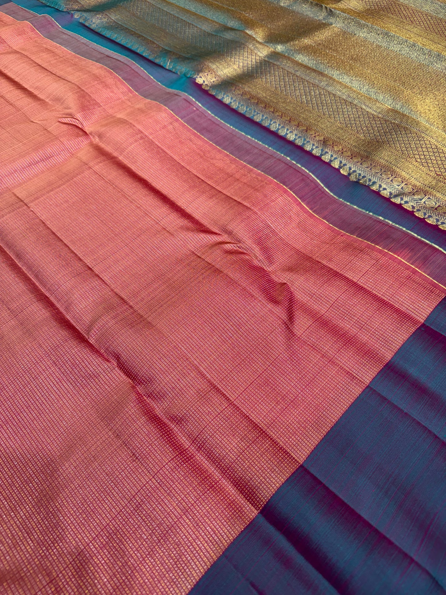 Pure Vintage Onion Pink & Peach Dual Tone vairavoosi Saree with Light Rama Blue Plain Border
