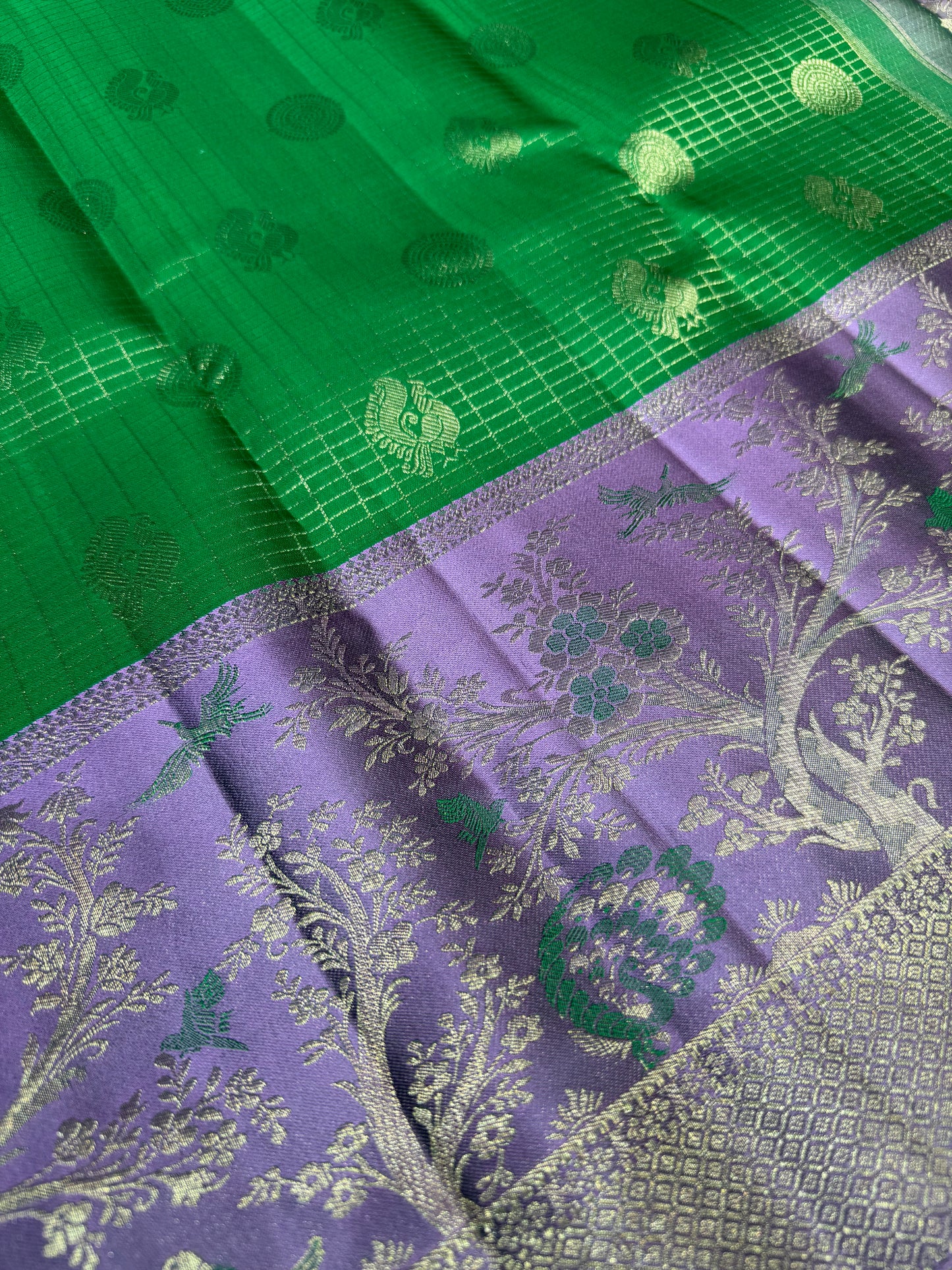 Dark Green Pure Vintage Saree with Brinjal Meenakari Border & Floral Motifs
