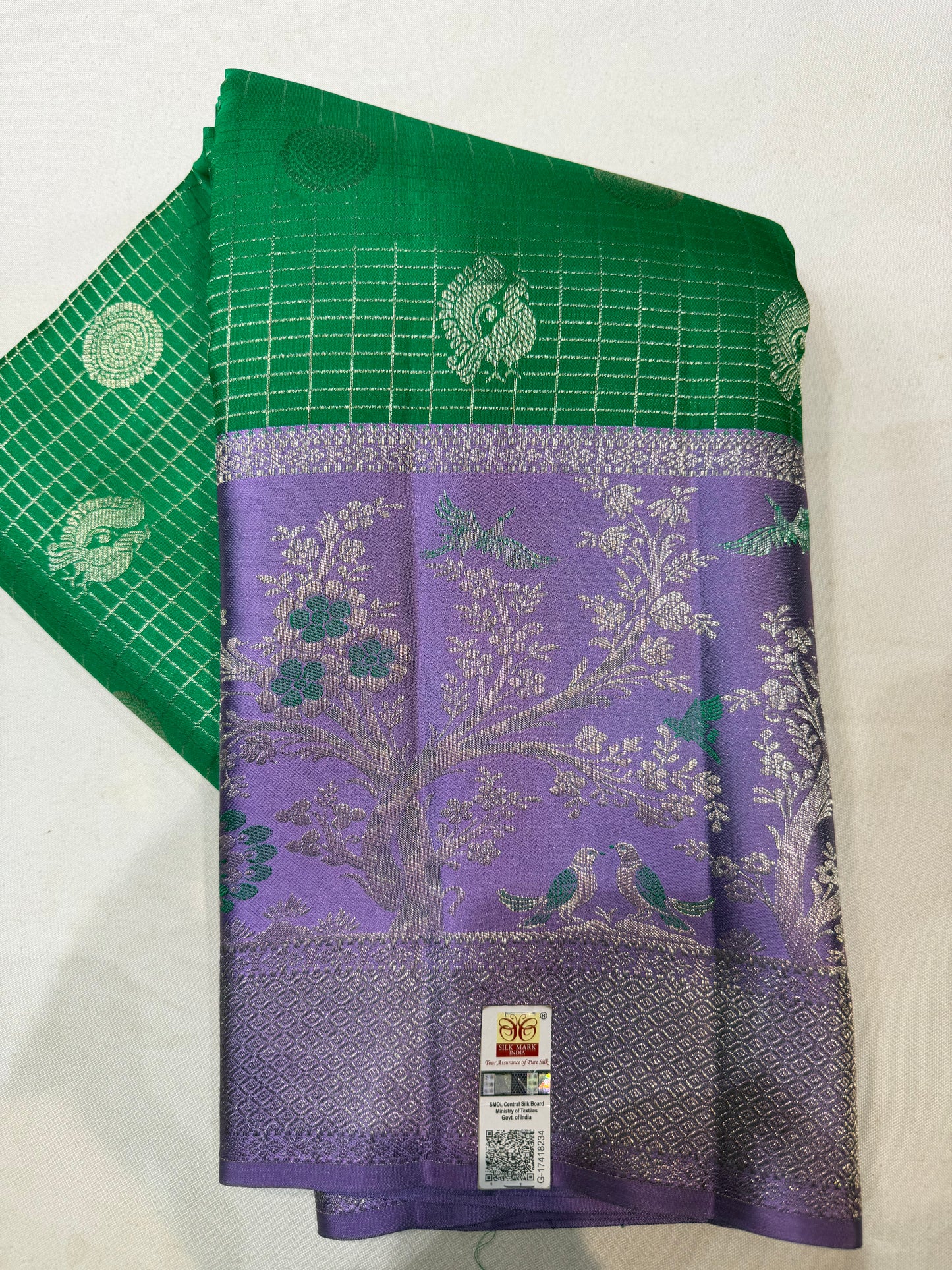 Dark Green Pure Vintage Saree with Brinjal Meenakari Border & Floral Motifs