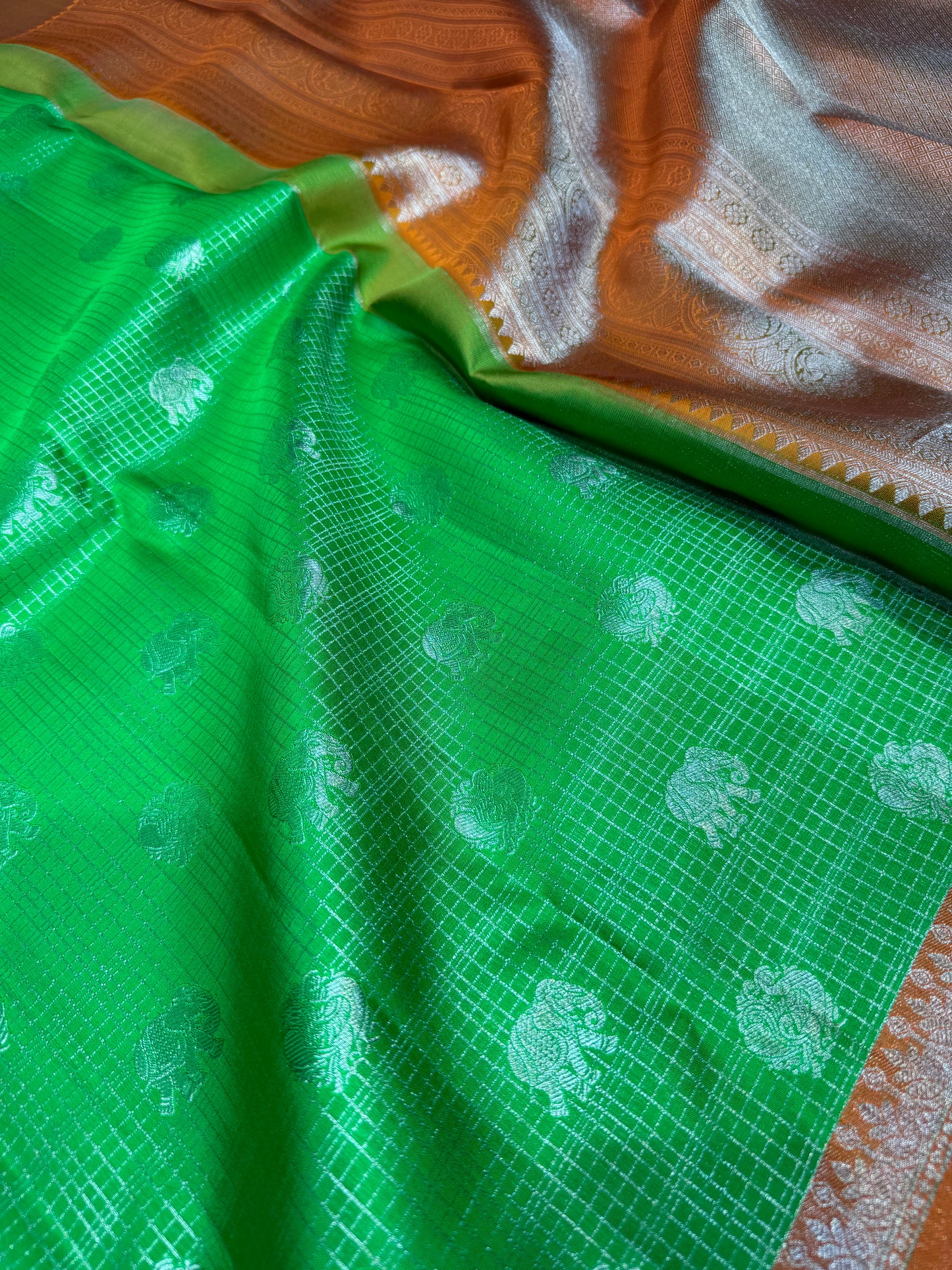 Royal Green Pure Vintage Saree with Orange Meenakari Border & Peacock Motifs