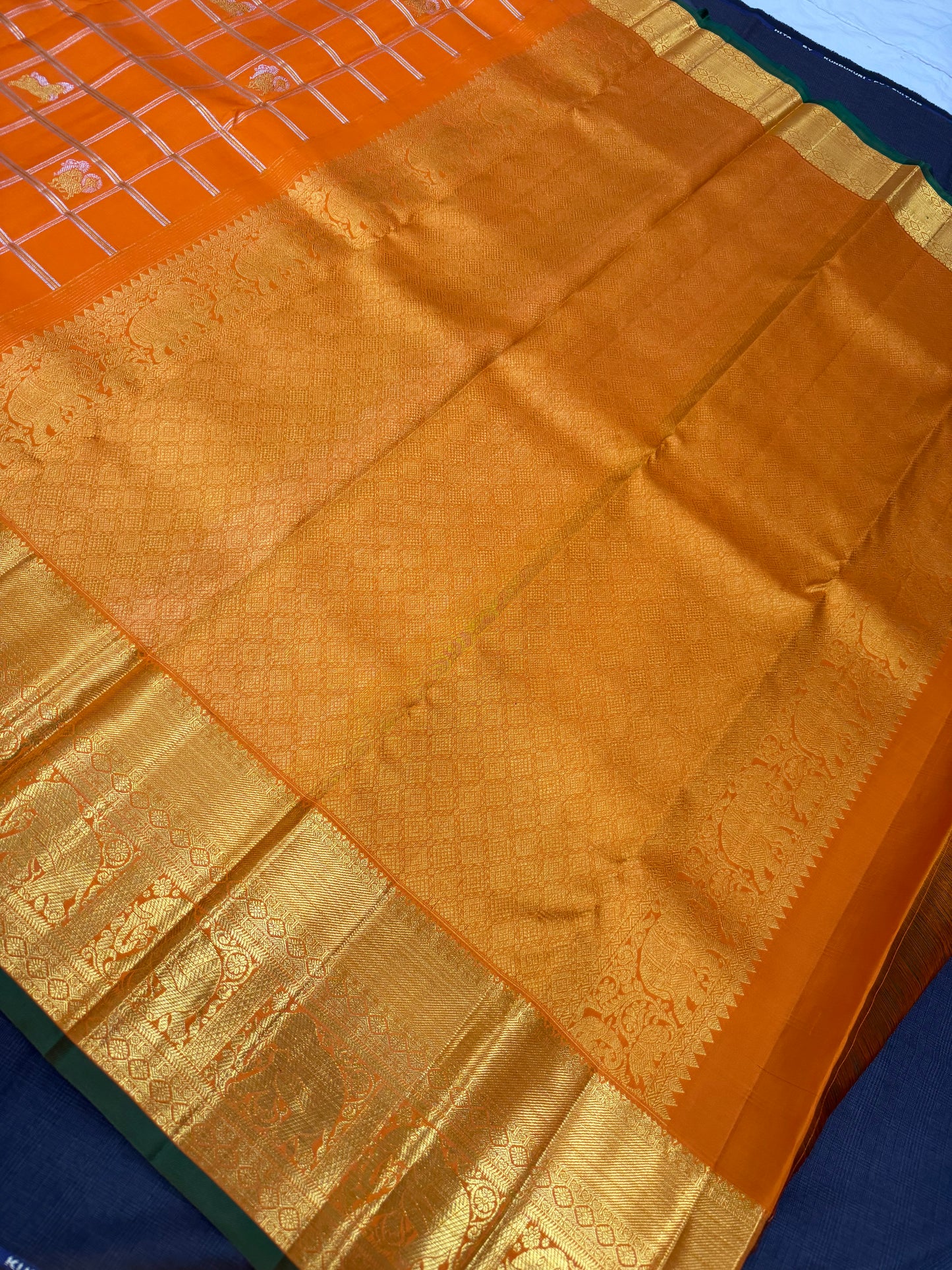 Orange Vintage Pure Kanchipattu Saree with Self Kanchi Border & Contrast Dark Green Blouse