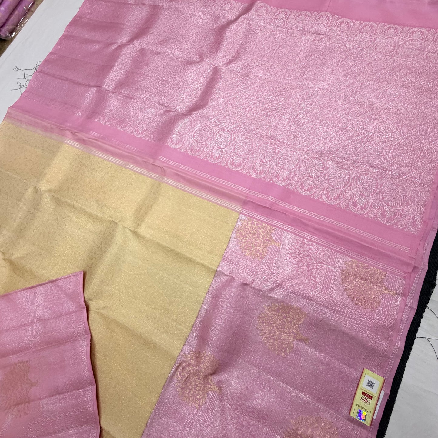 Biscuit Cream Korvai Pure Kanchipattu Saree with Baby Pink Meenakari Border & Blouse