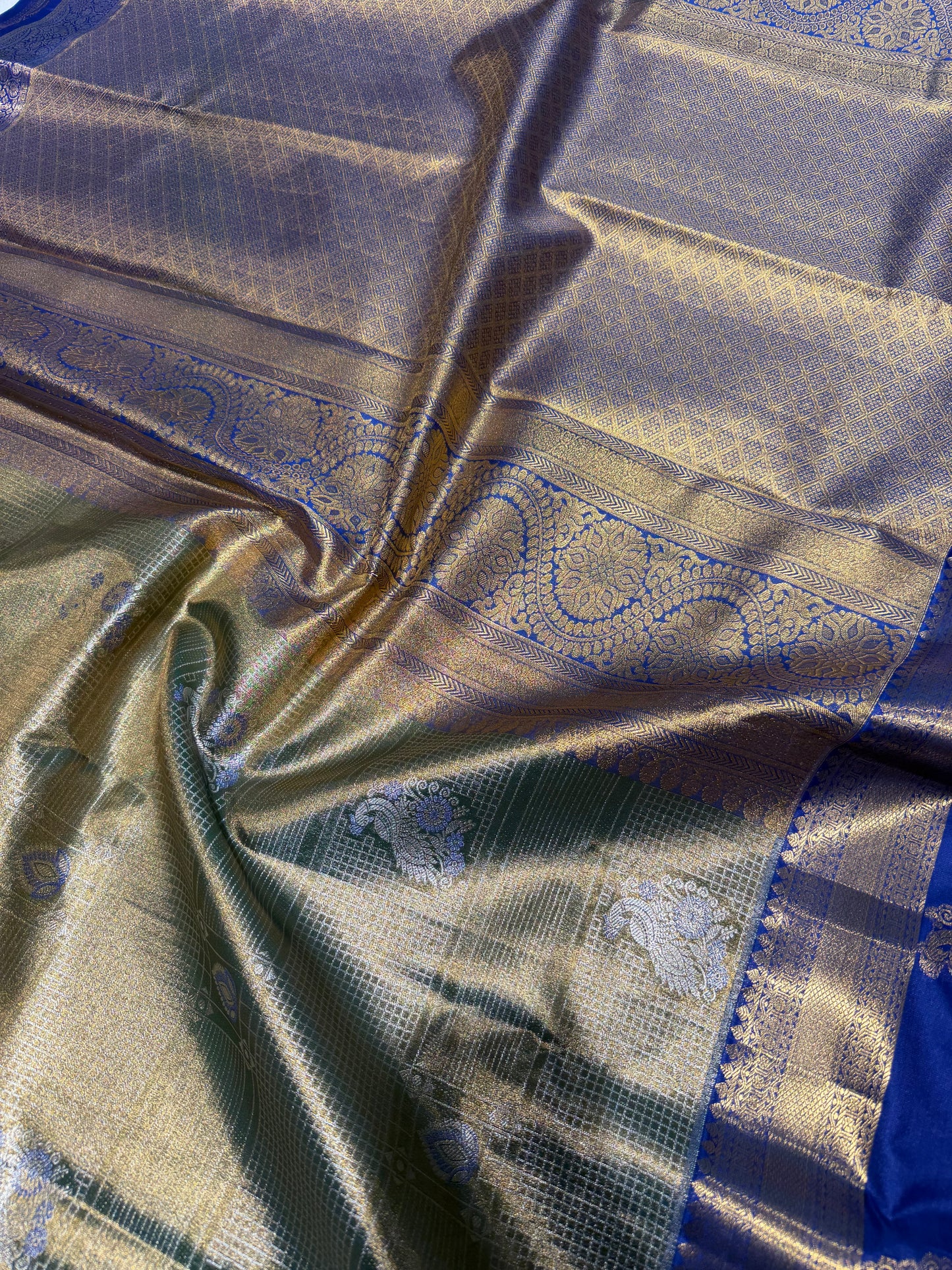 Majestic Olive Green & Royal Blue Semi Kanchipuram Silk Saree – Zari Check Grid & Gap Border Motifs