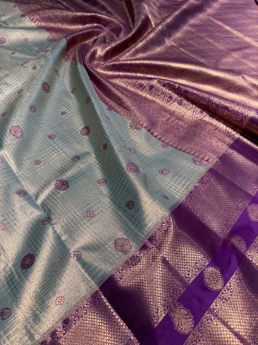 Green Elegant Semi Kanchipuram Silk Saree – Checked Pattern with Gap Border Motifs