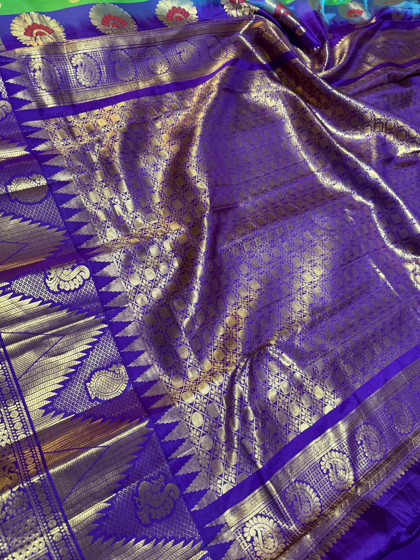 Pure Gadwal Silk Kanchipuram Saree with Green Body & Navy Blue Gopuram Border