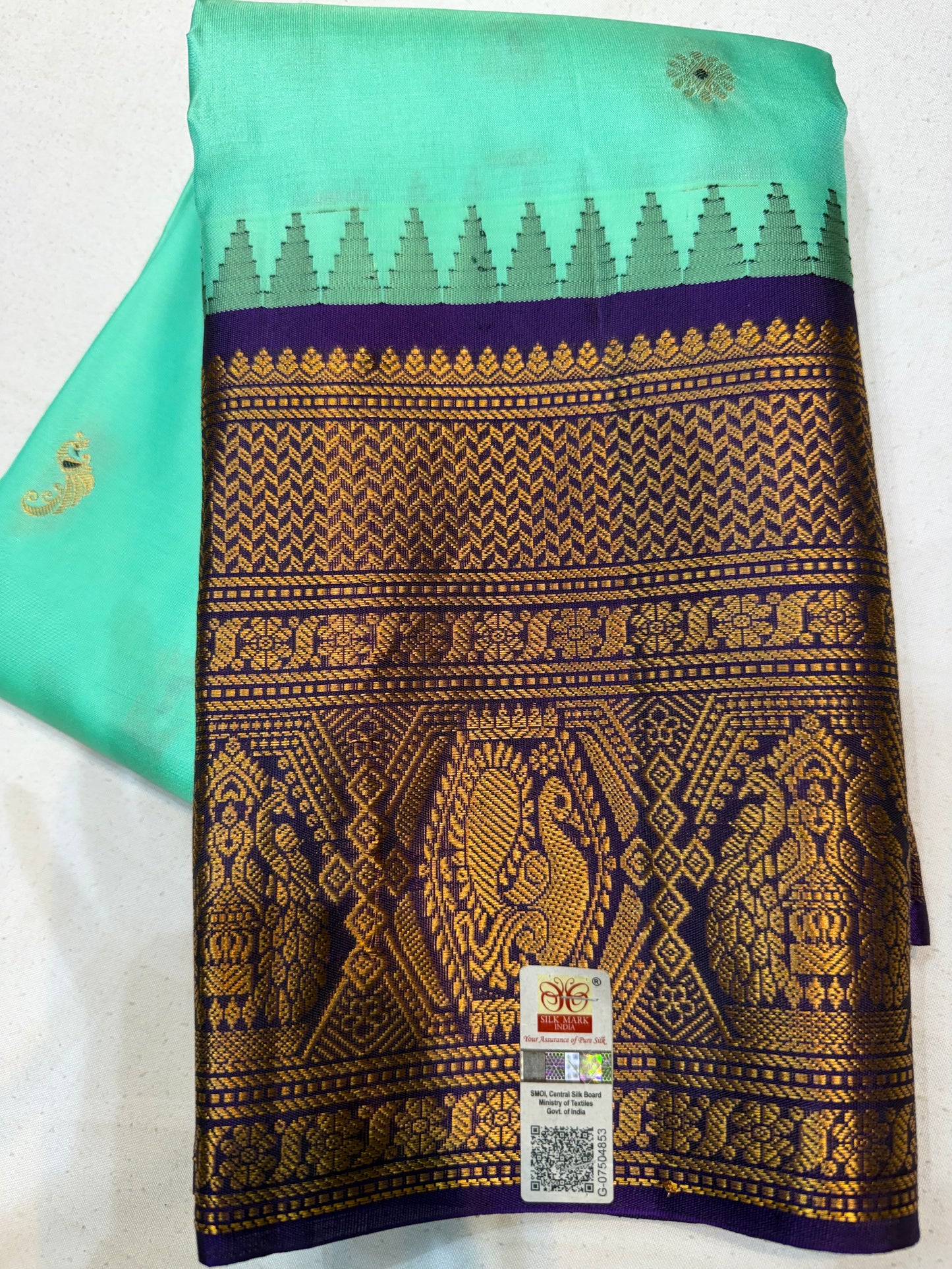 Pure Gadwal Silk Kanchipuram Saree with Sea Green Body & Navy Blue Gopuram Kanchi Border