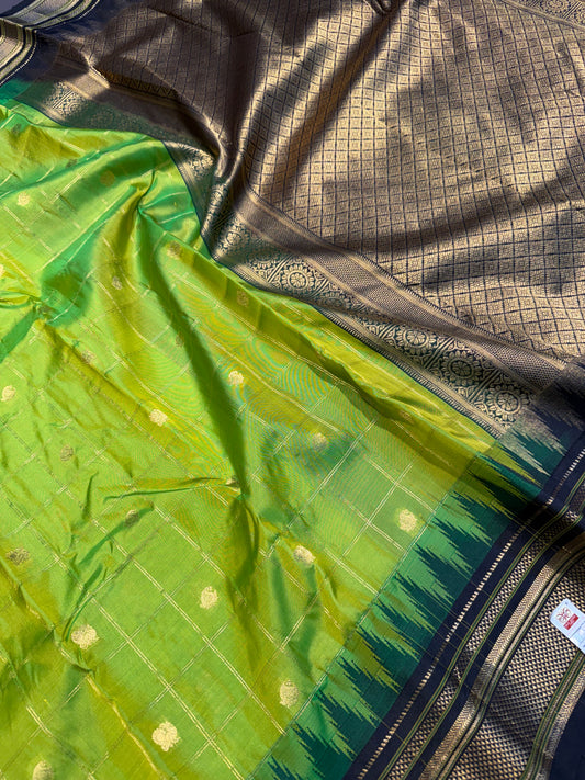 Pure Gadwal Silk Kanchipuram Saree with Parrot Green Body & Black Gopuram Kanchi Border