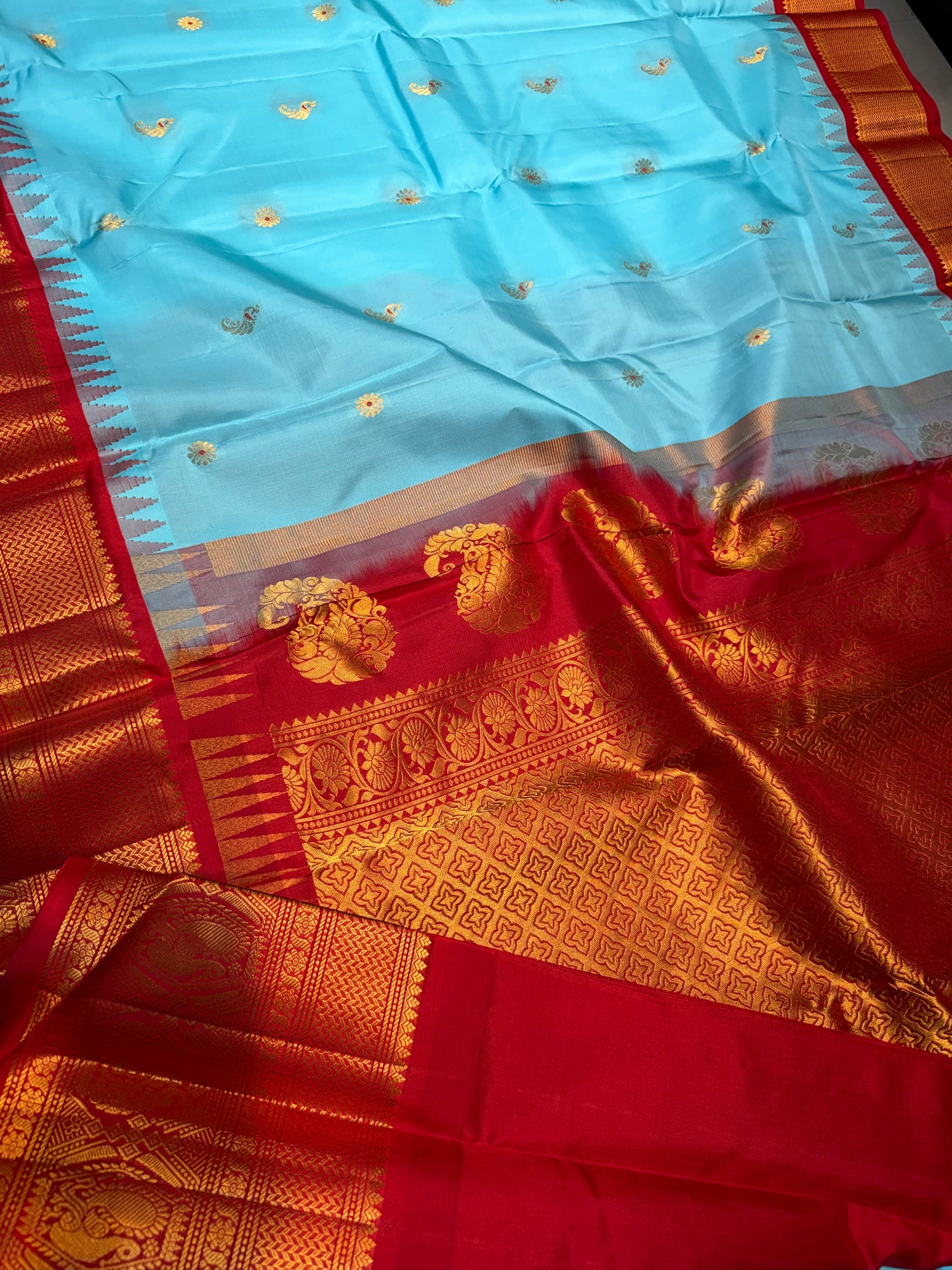 Pure Gadwal Silk Kanchipuram Saree with Sea Blue Body & Red Gopuram Kanchi Border