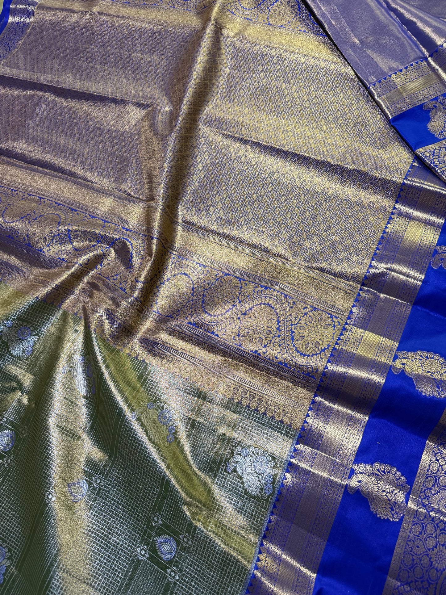 Semi Kanchipattu Tissue Saree – Vintage Checked Body with Elegant Gap Border Motifs
