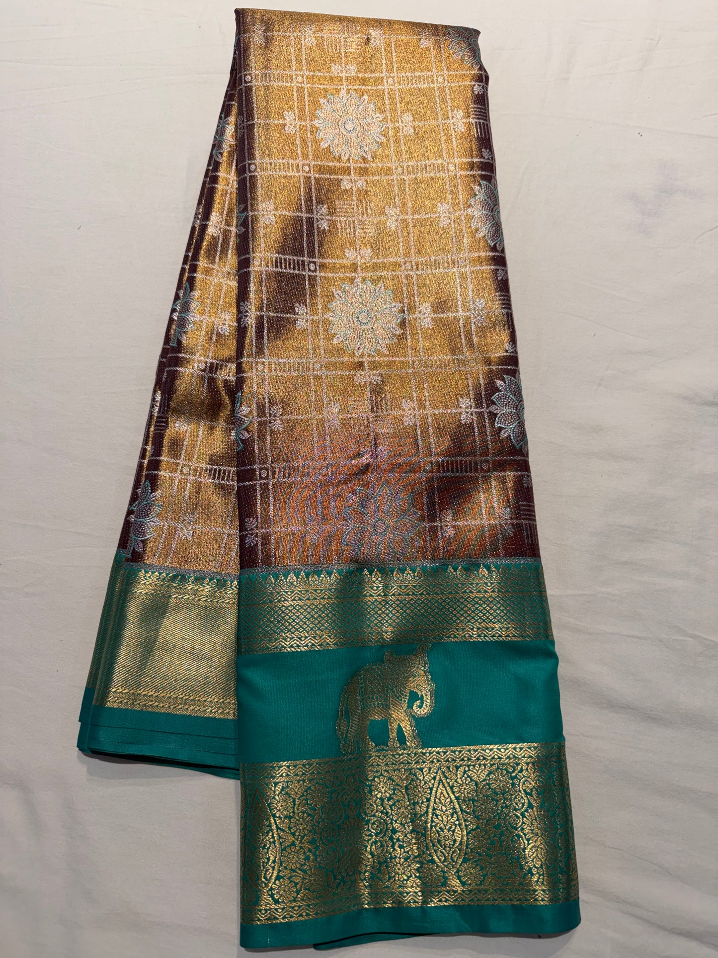 Semi Kanchipattu Tissue Saree – Vintage Checked Body with Elegant Gap Border Motifs