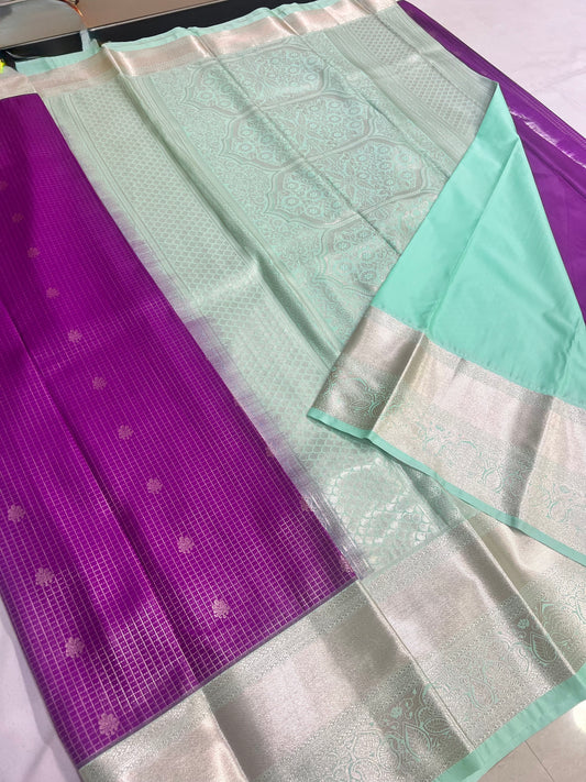 Royal Vintage Purple Saree with Light Sea Green Border