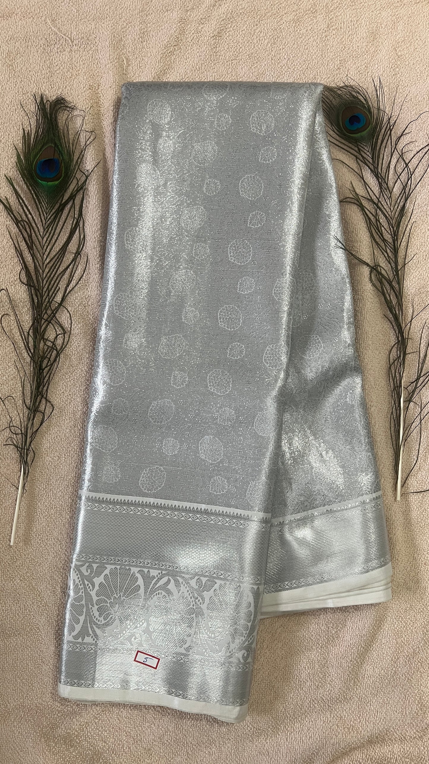 Pastel Silver Semi Kanchipattu silk sarees with self traditional border