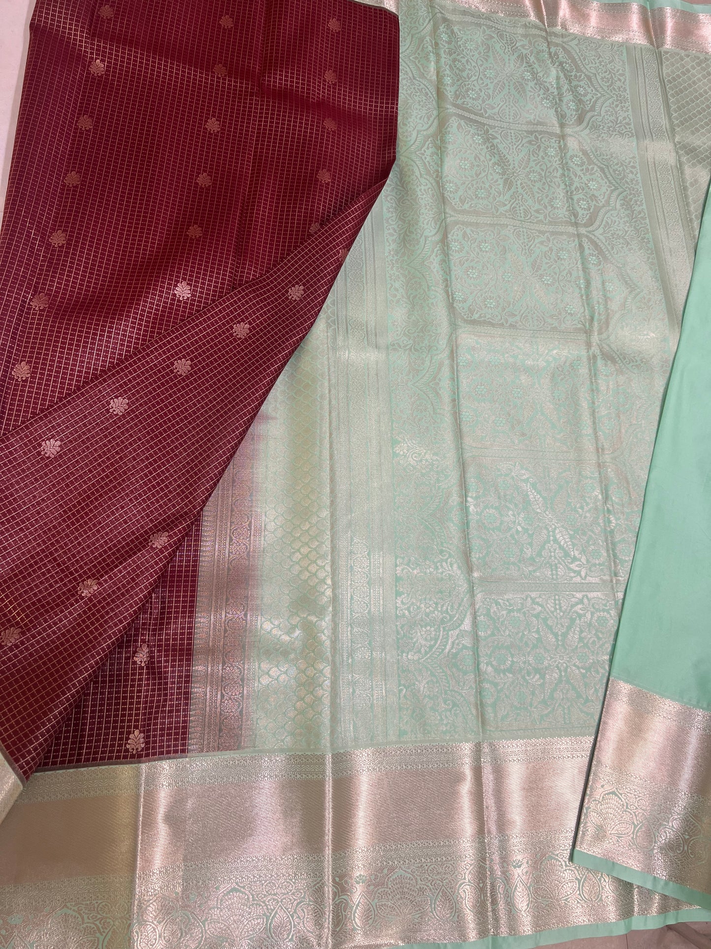 Elegant Brown Checks Saree with Sea Green Border – Premium Quality Fabric