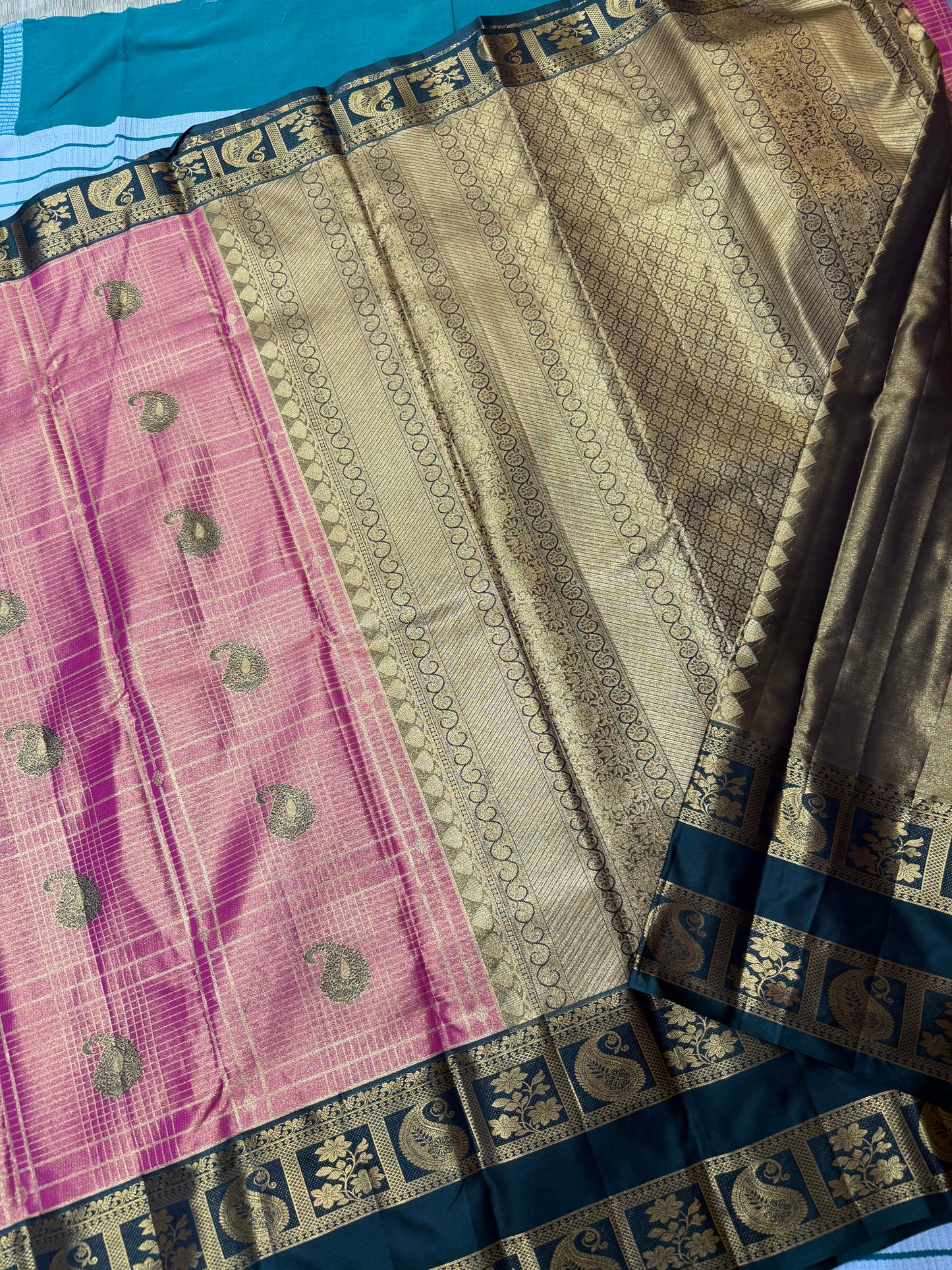 Semi Vintage Premium Quality Saree with Floral & Peacock Motifs | Elegant Gap Border Design