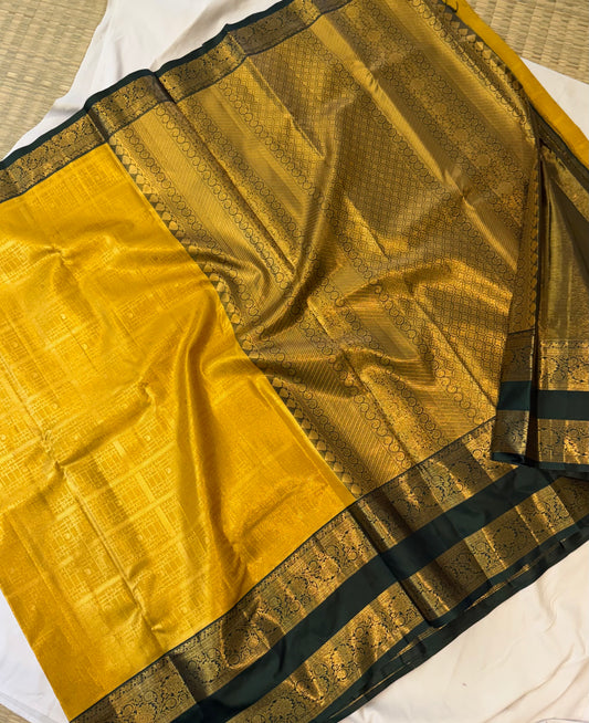 Semi Vintage Premium Quality Saree with Floral & Peacock Motifs | Elegant Gap Border Design