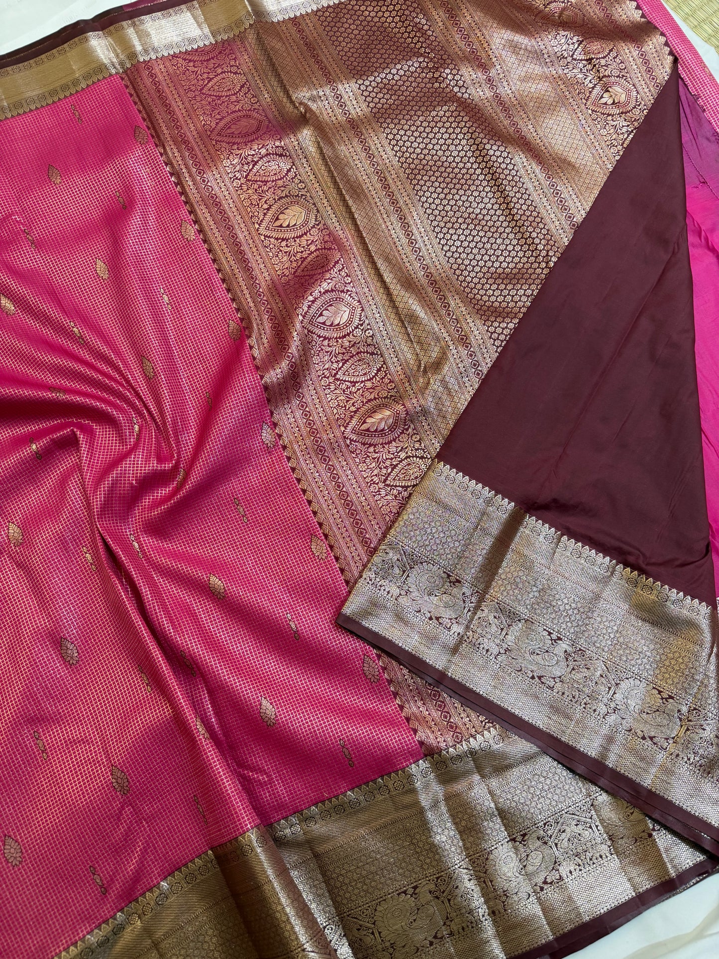 Semi Vintage Premium Quality Saree with Floral & Peacock Motifs | Elegant Gap Border Design