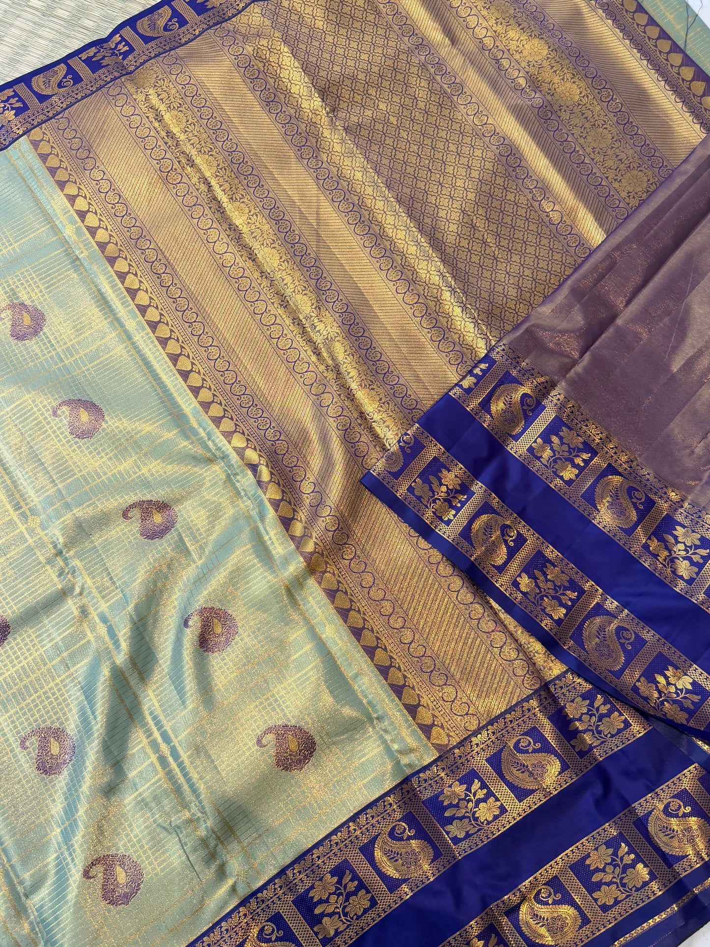 Semi Vintage Premium Quality Saree with Floral & Peacock Motifs | Elegant Gap Border Design