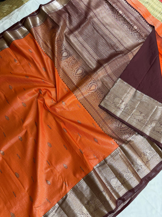 Semi Vintage Premium Quality Saree with Floral & Peacock Motifs | Elegant Gap Border Design