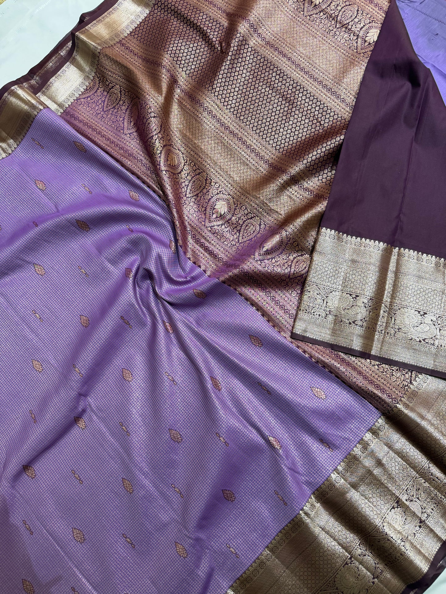 Semi Vintage Premium Quality Saree with Floral & Peacock Motifs | Elegant Gap Border Design