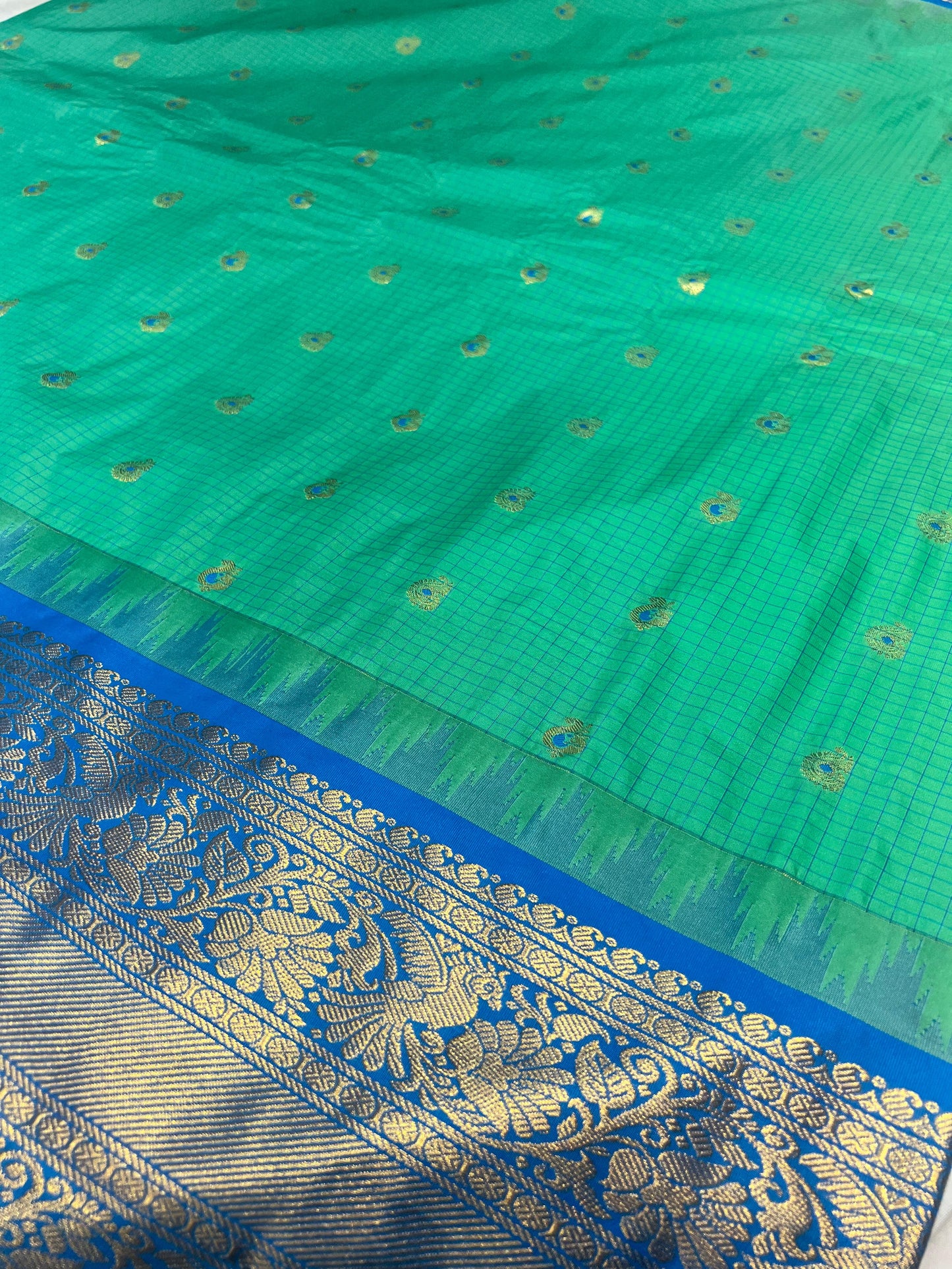 Sea green vintage semi gadwal pattu saree with blue kanchi zari border