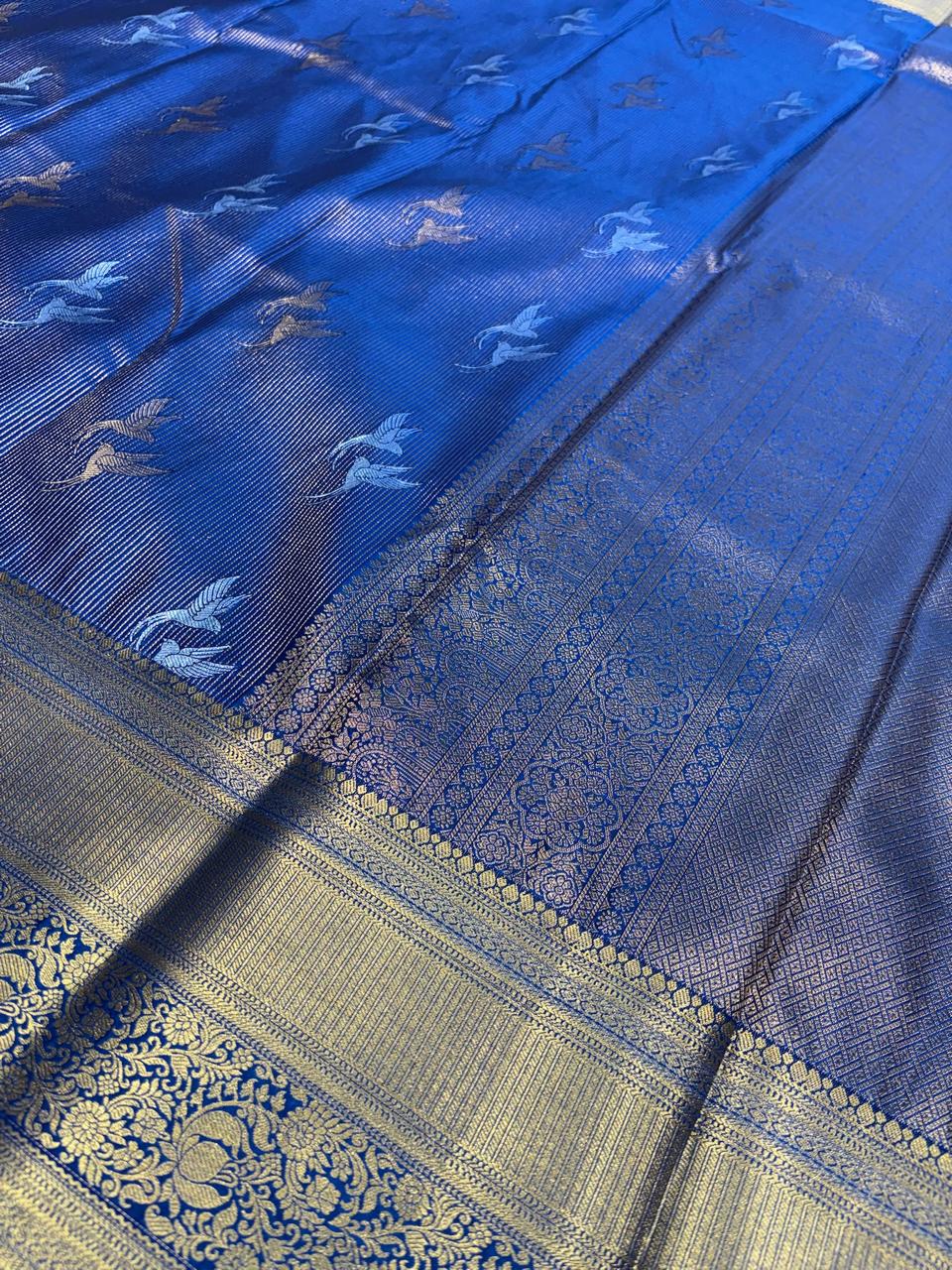 Royal Blue Zari Woven Semi Kanchi-Pattu Vintage Silk Saree