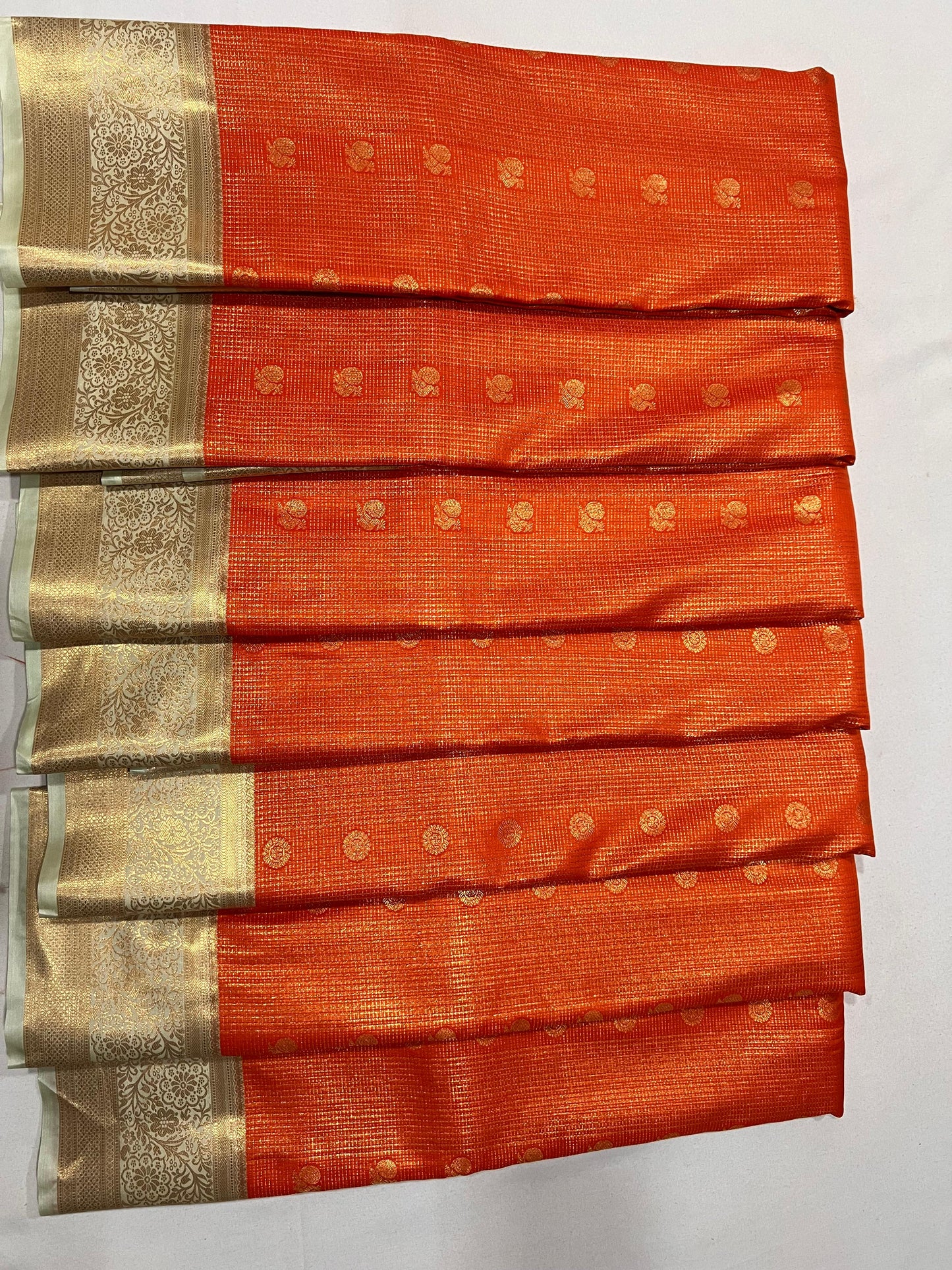 🧡 Orange Vintage Semi-Kanchipattu Saree with Off-White Border